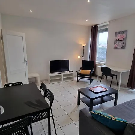 Appartement Gare, Au Bout Du Quai